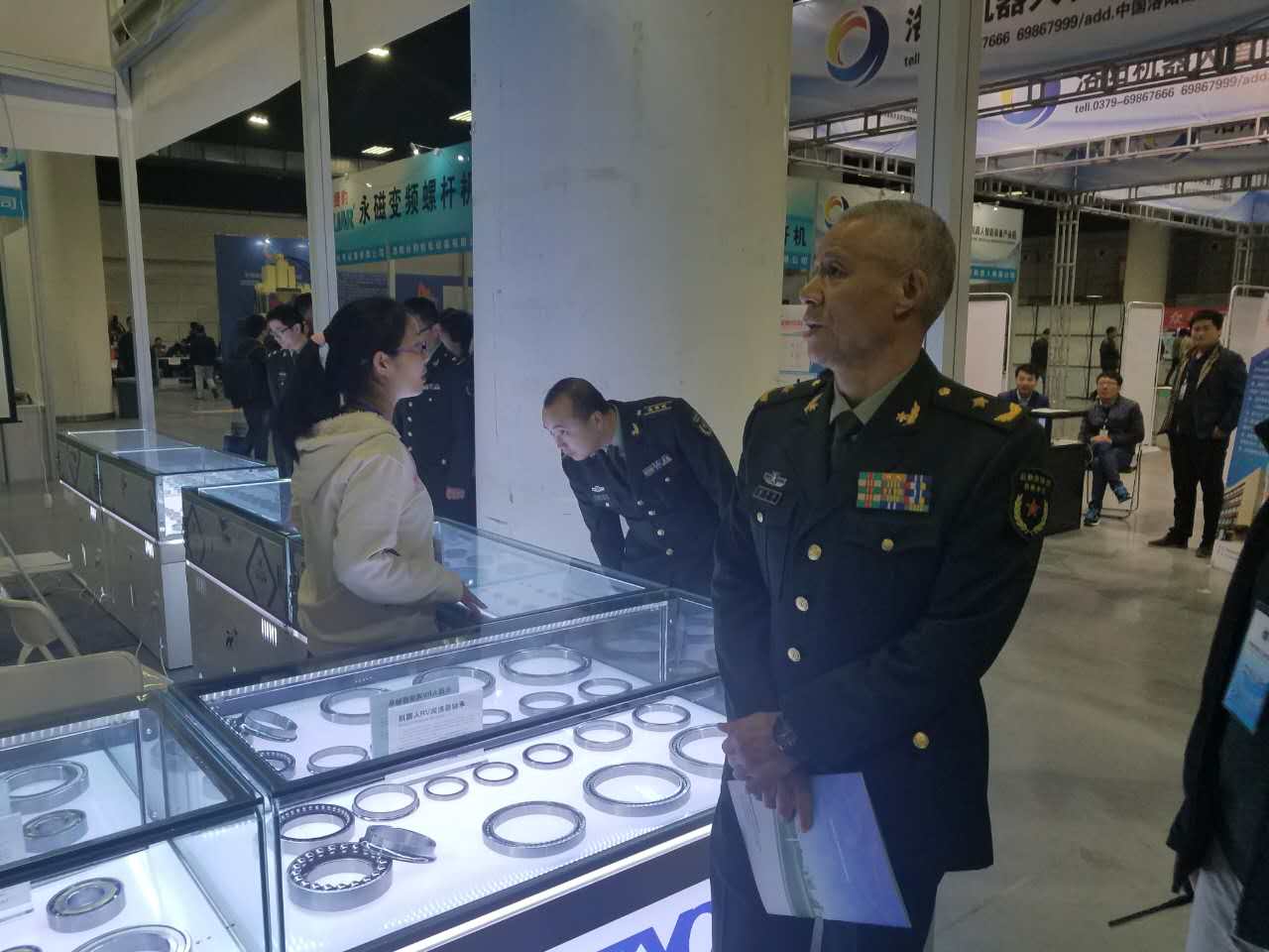 1477299455728528.jpg 421099610243806431.jpg